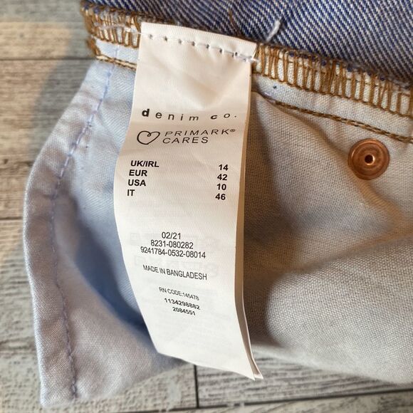 Primark, Ultra High Rise, Distressed Denim, Mom Shorts - Picture 7 of 16